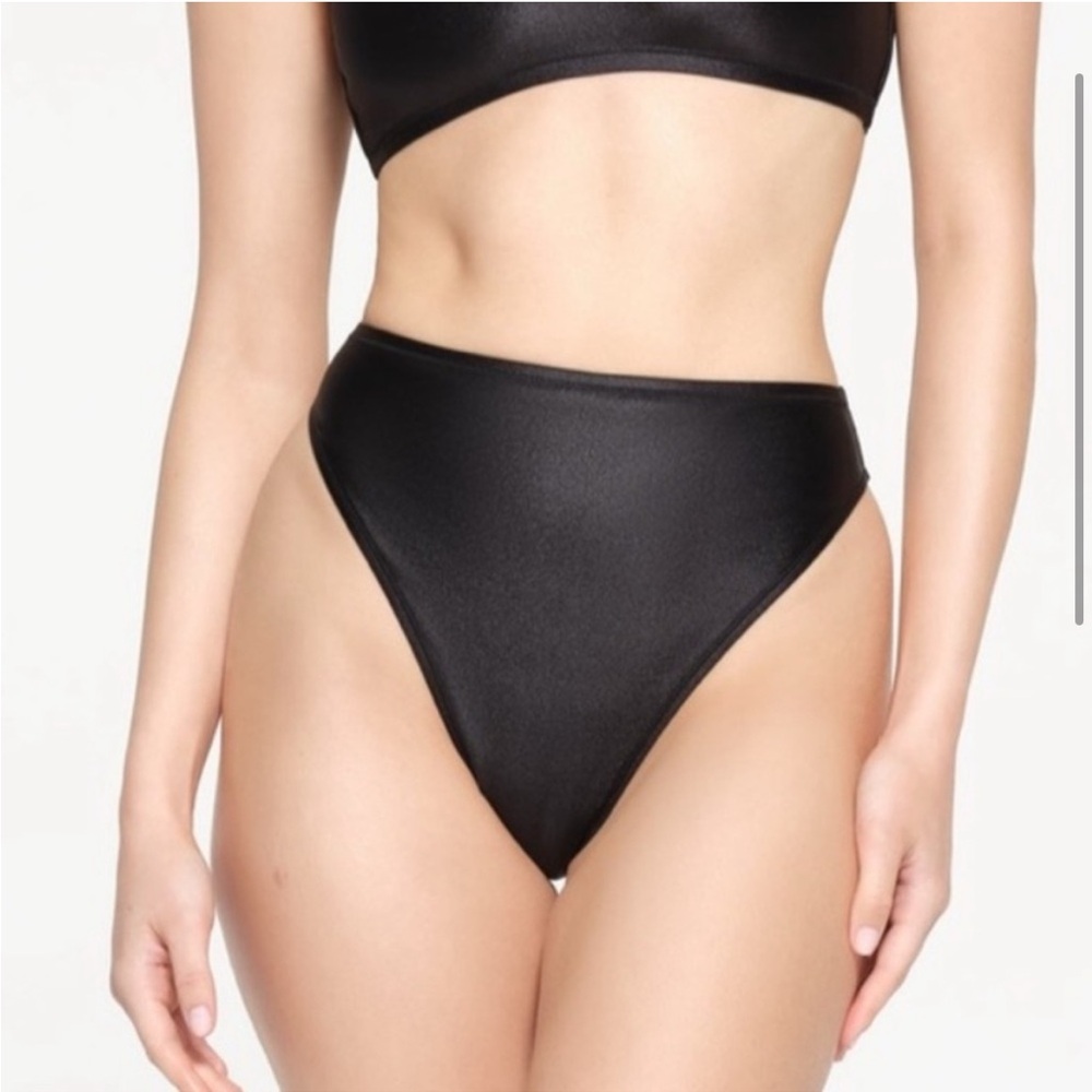 NWT SKIMS High-Waisted Shine Swim Black Bikini Bottom